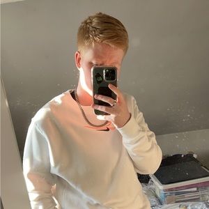 Meet your Posher, Mia